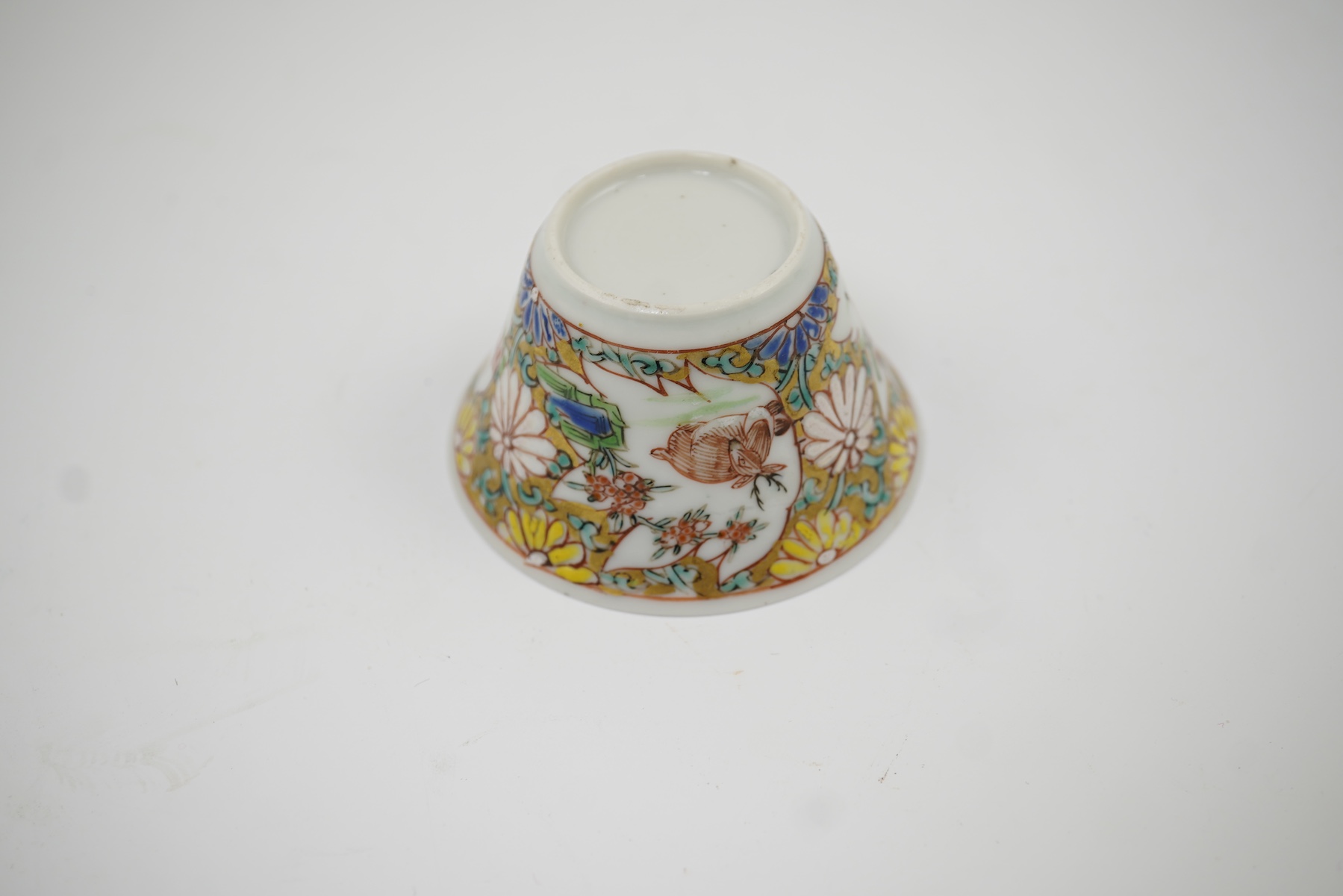 A Chinese semi-eggshell porcelain saucer and a similar tea bowl, Yongzheng period